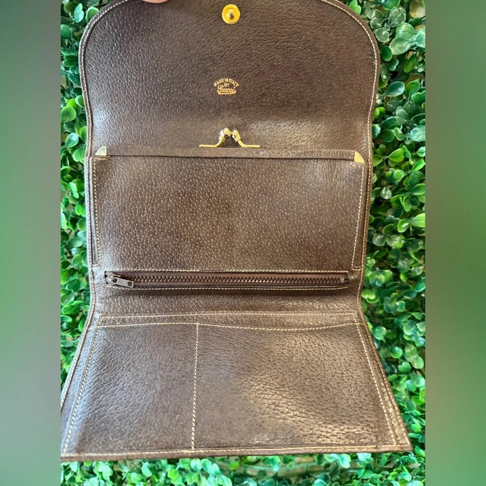 Vintage Gucci Brown Leather Clutch with Green and Red Stripe - Picture 2 of 2